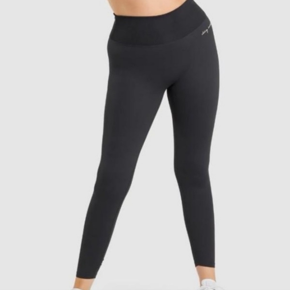 Gymshark Whitney Simmons Butt Scrunch Rib Waist Black Leggings - Picture 1 of 10